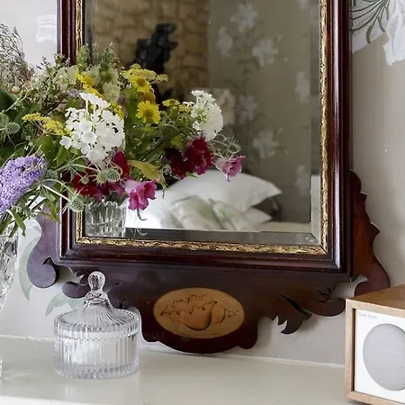 Lord Poulett Arms 3* بريستول