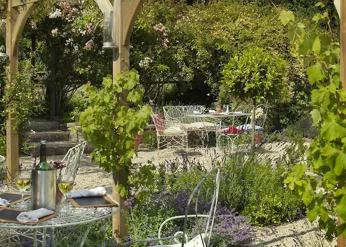 Lord Poulett Arms 3*