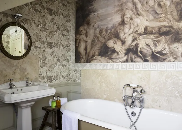 Inn Lord Poulett Arms 3*