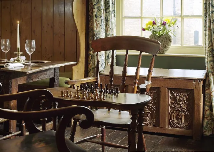 Lord Poulett Arms Inn