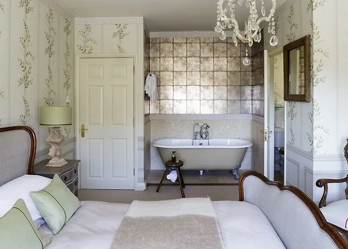 Inn Lord Poulett Arms 3*